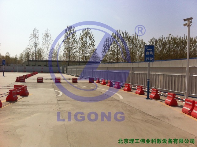 科目二場地考試系統(tǒng)，曲線行駛