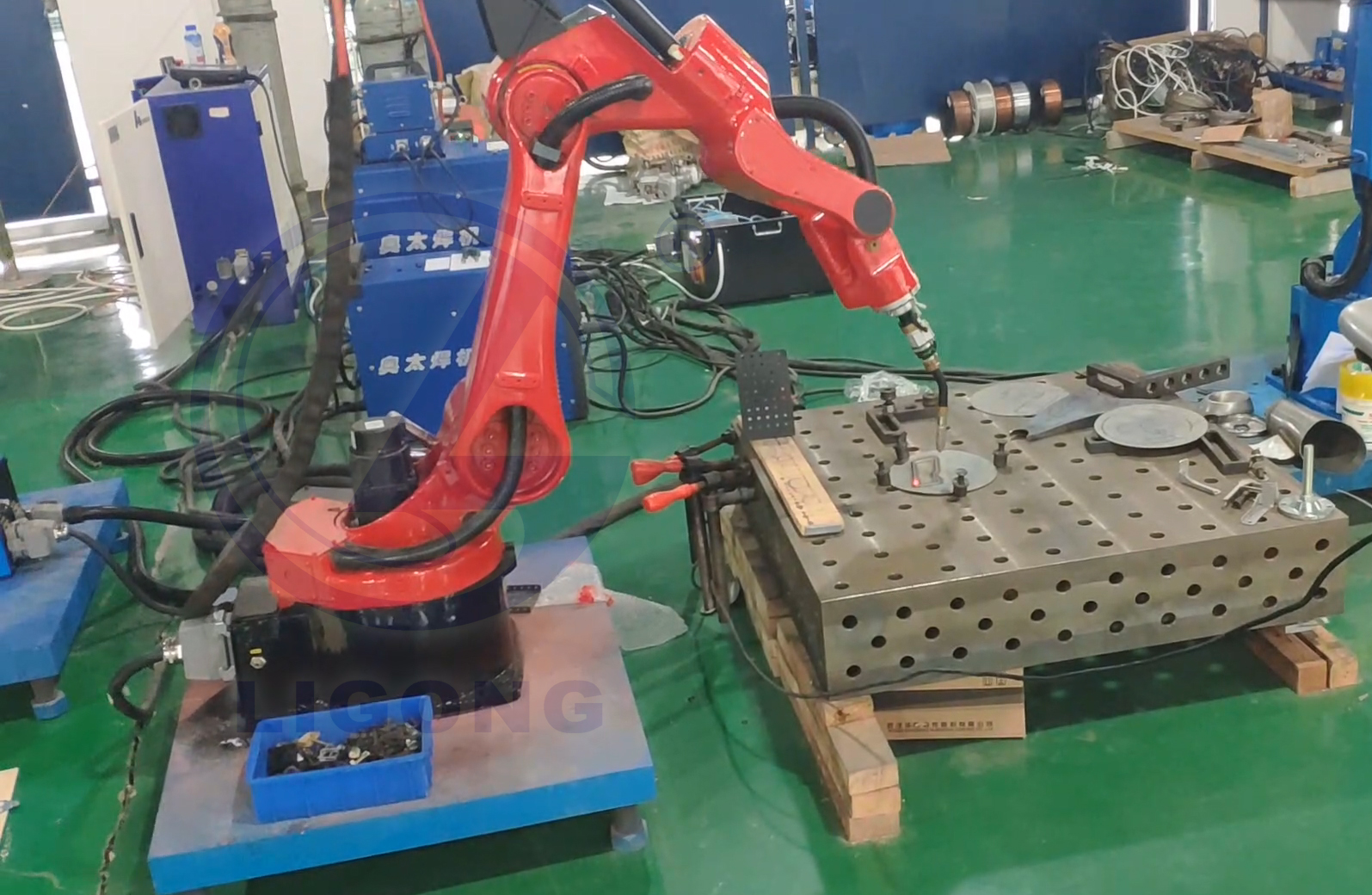 焊接工業(yè)機(jī)器人實(shí)訓(xùn)平臺(tái)