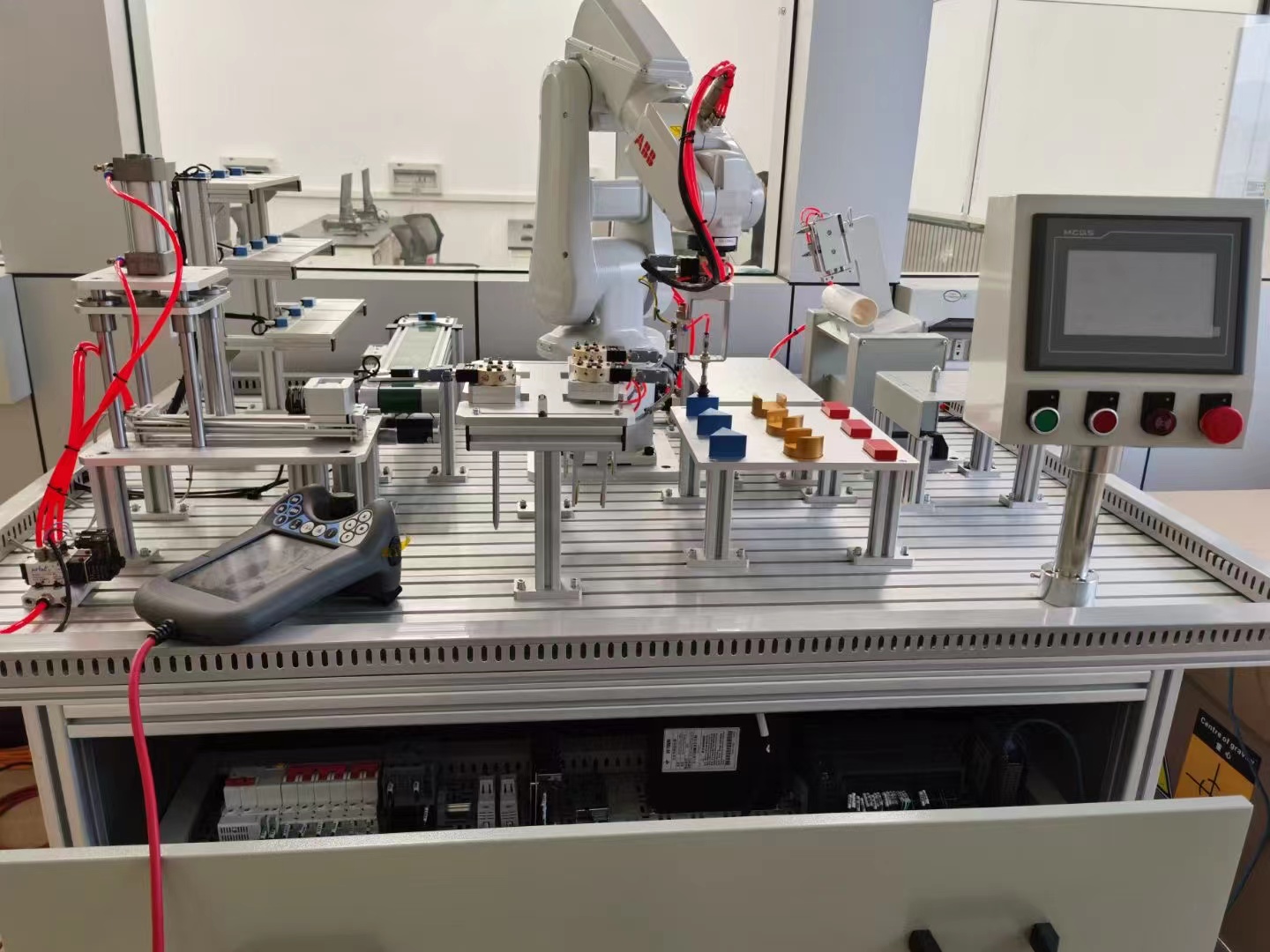 ABB機(jī)器人實(shí)訓(xùn)平臺